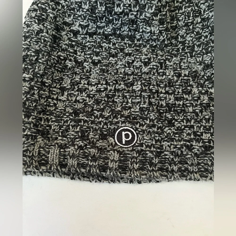 Pure Barre Black & Heather Gray Winter Pom Pom Hat Women's One Size